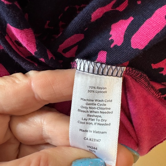 NWT Talbots Sleeveless Top in Vibrant Pink and Navy XSMALL    #6 - Picture 6 of 9